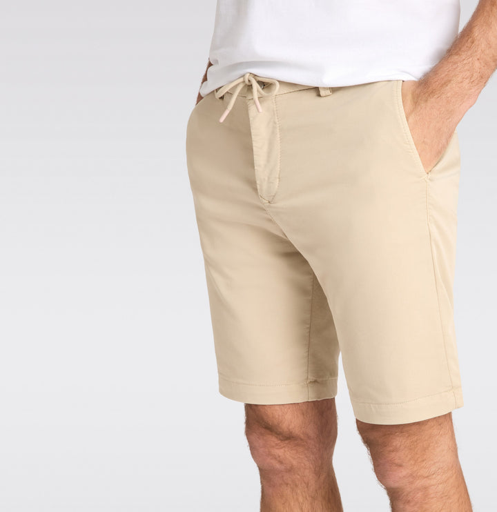 MAC Jog'n Short | Cream